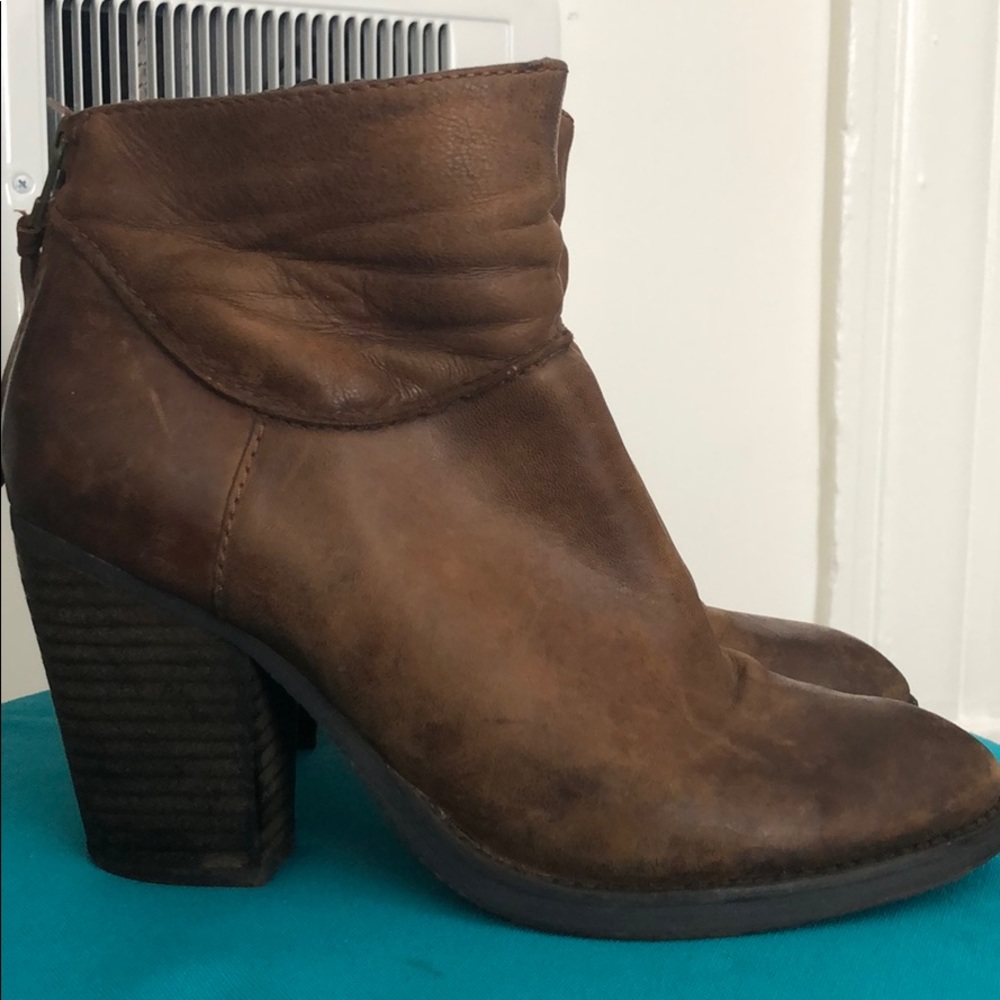 Steve Madden leather booties